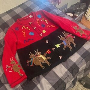 Vintage Onque Casuals Christmas Reindeer sweater with colorful accents